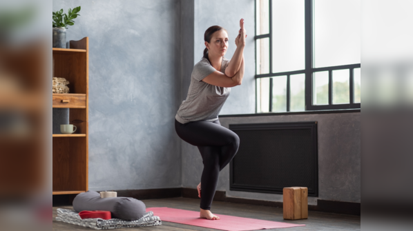 Eagle pose (Garudasana)