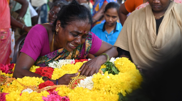'DMK behind illicit liquor sales in Tamil Nadu'