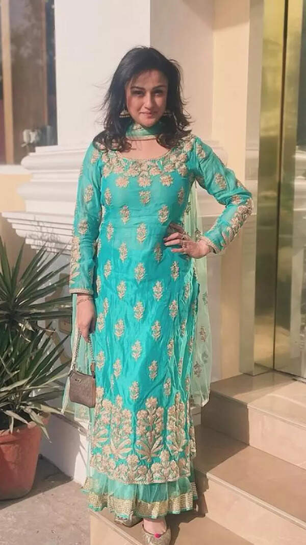 Sonia Aggarwal Pictures