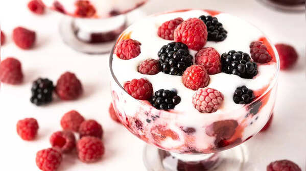 Greek Yoghurt with Honey and Berries