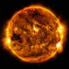 Sun releases mid-level solar flares