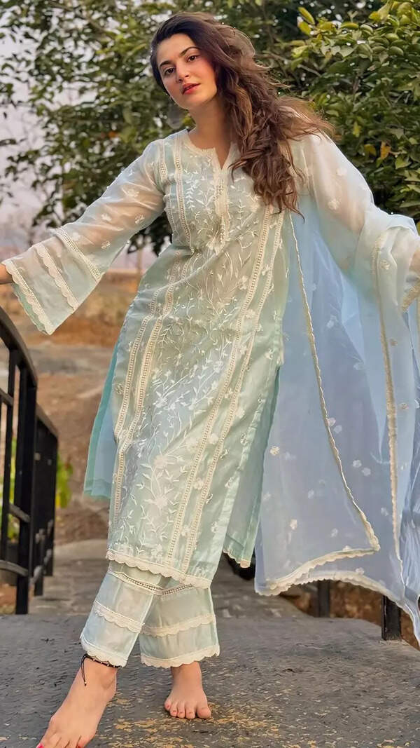 Shivaleeka Oberoi Images