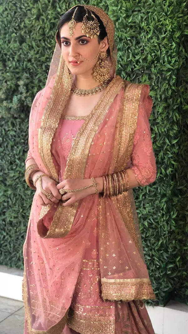 Shivaleeka Oberoi Wallpapers