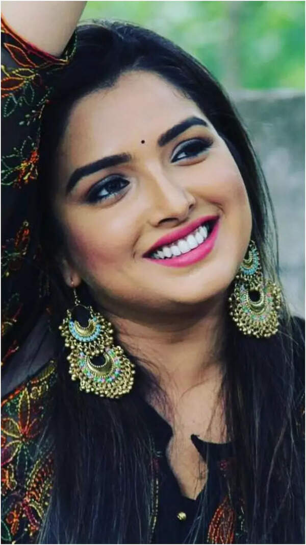 Amrapali Dubey Wallpapers