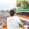 Article image for: <i class="tbold">bengal cm</i> warns TMC members against injustice