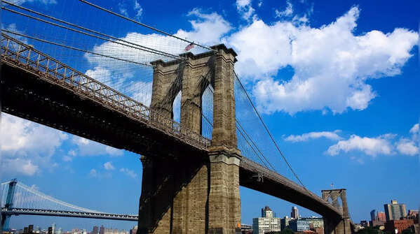 Brooklyn Bridge, New York, USA