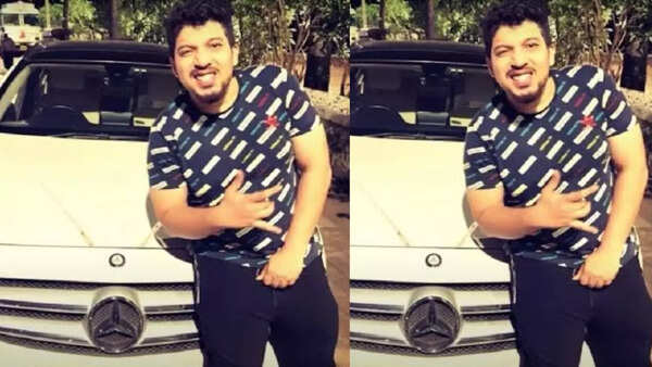 Naezy Stills