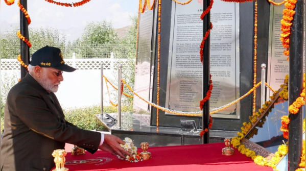 Tributes to Kargil War heroes