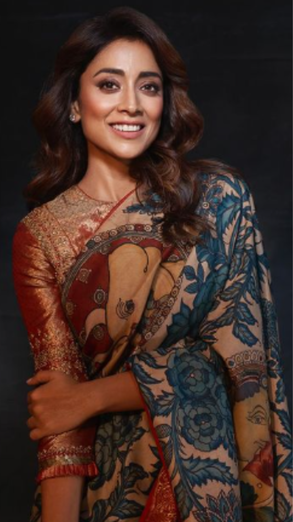 Shriya Saran Pictures