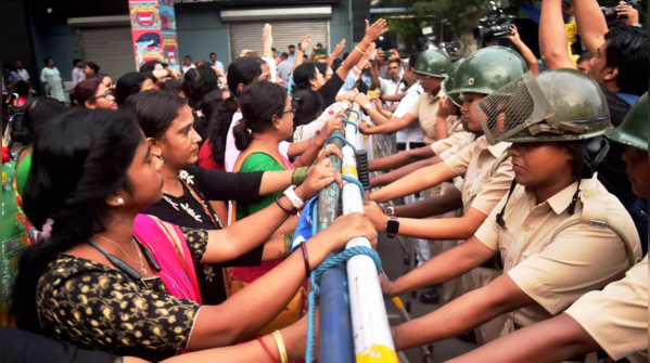 Police stop BJP activists
