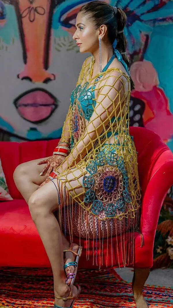 Malvika Raaj Wallpapers