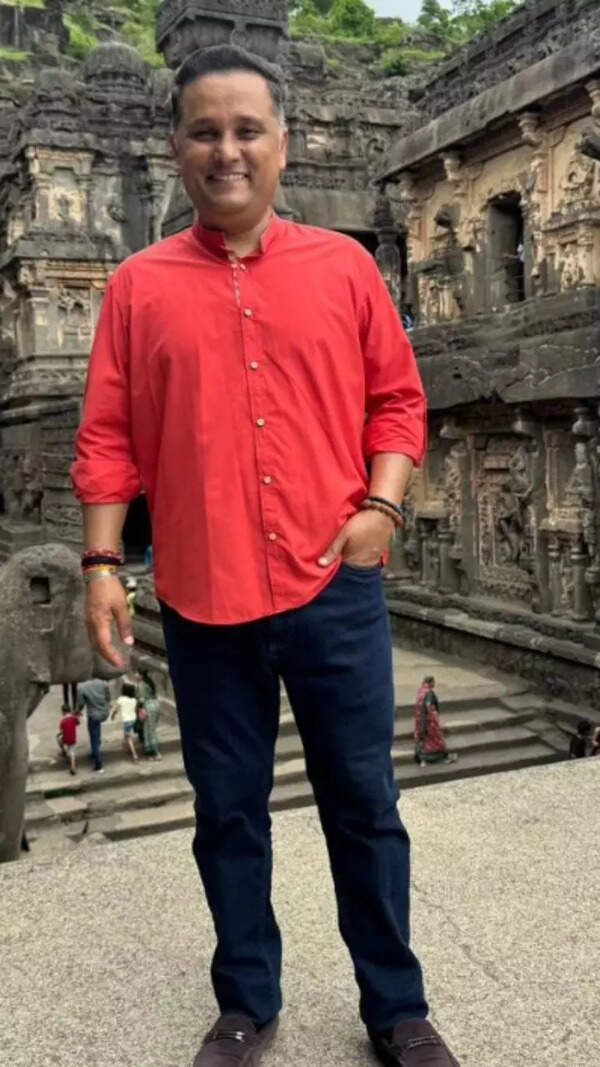 Amish Tripathi Pictures