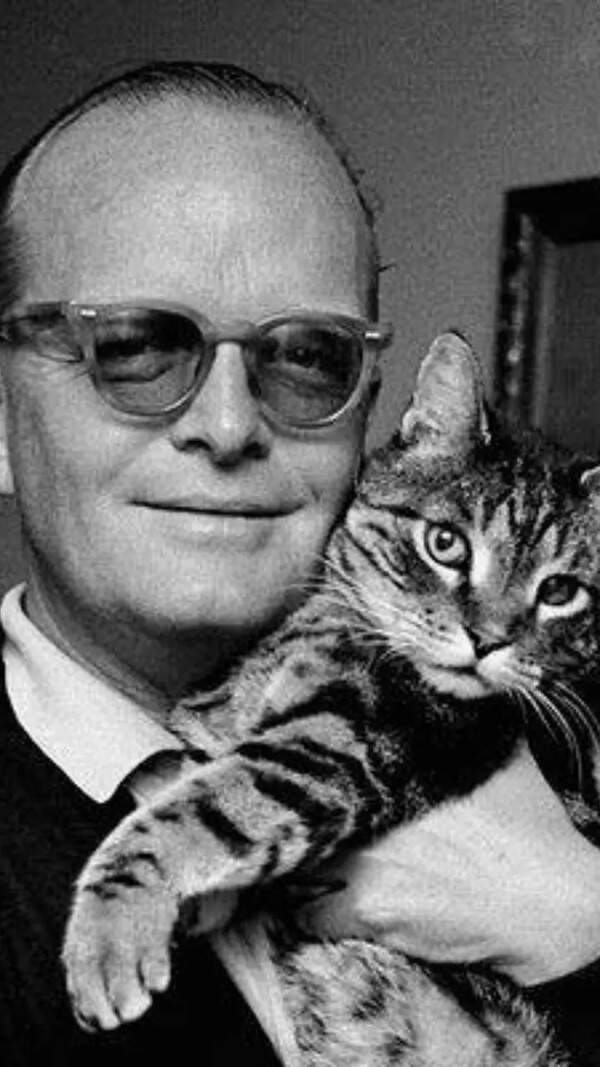 Truman Capote Pictures