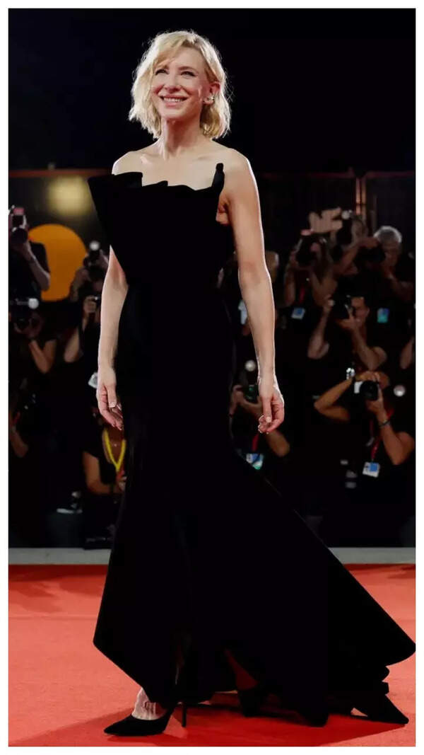 Cate Blanchett Stills