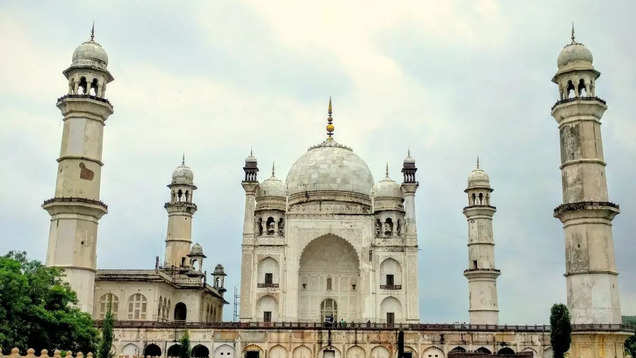 A replica of Taj? 5 Taj Mahal imitations from across the globe