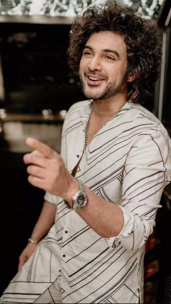 Siddhu Jonnalagadda Pictures