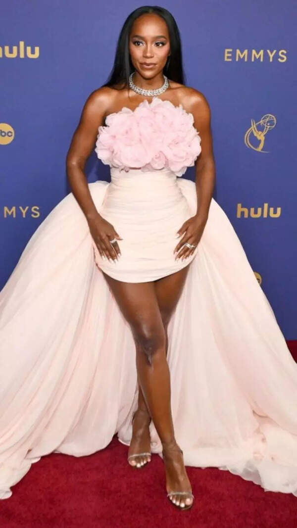 Aja Naomi King Photos