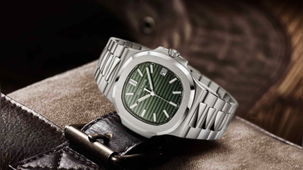 Saif Ali Khan:Patek Philippe Nautilus