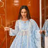 Article image for: <i class="tbold">showbiz</i>