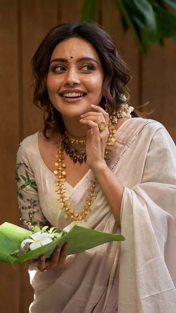 Mahima Nambiar Images