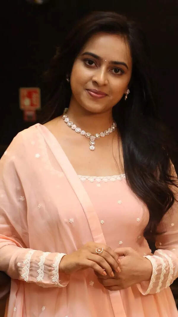 sri divya