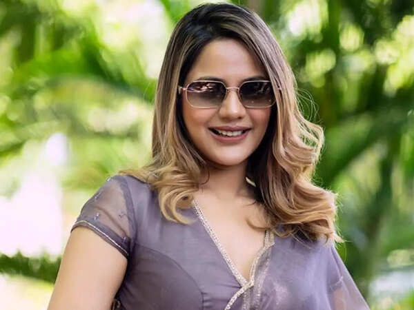Aishwarya Dutta Pictures