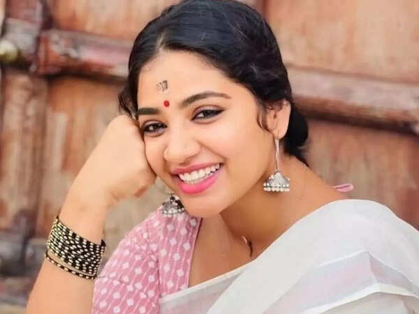 Anshitha Wallpapers