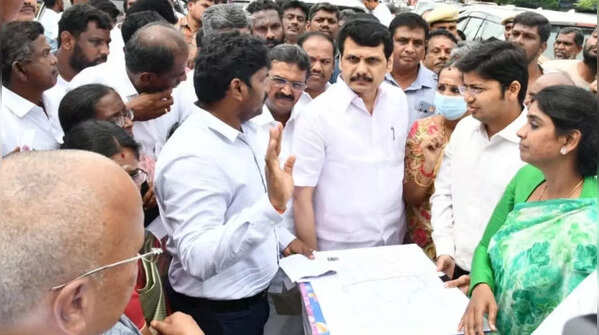 Minister inspects rain preparedness in Coimbatore