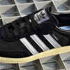 Light sneakers are in