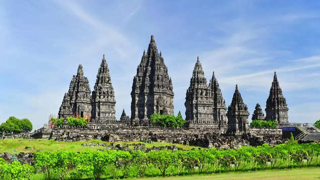 Indonesia to boost tourism by offering visa-free travel to 96 countries