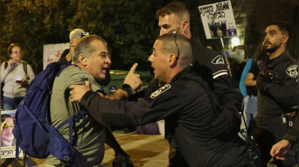Netanyahu faces criticism over hostage handling