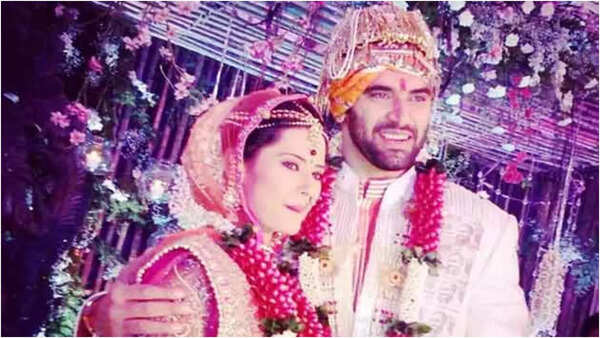 Nikitin Dheer Stills