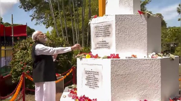 Tribute at the Arya Samaj monument