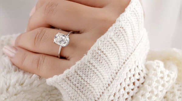 Only a diamond can scratch another diamond