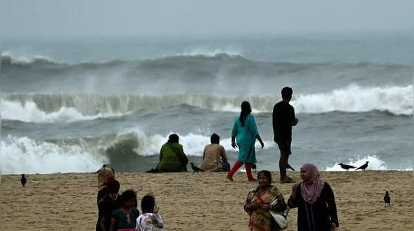 Chennai beaches and parks closed