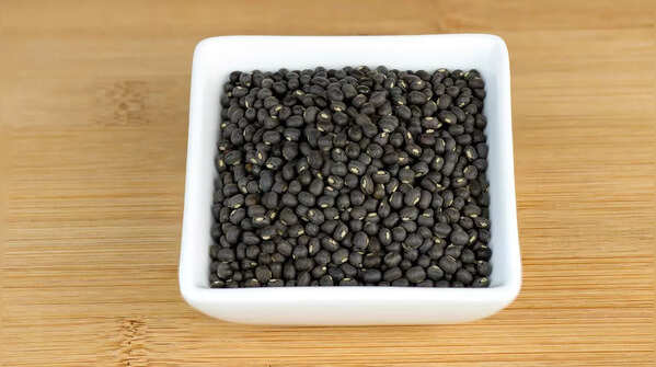 Popular dishes made with urad dal