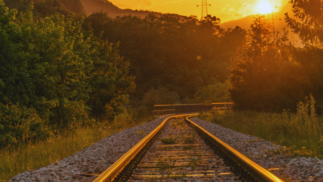 Indian Railways to offer refunds, free meals for delayed trains; all you need to know