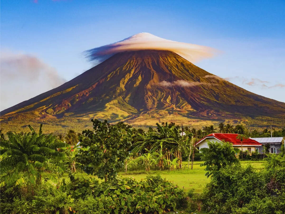 Dormant Volcano Wallpaper Frozen