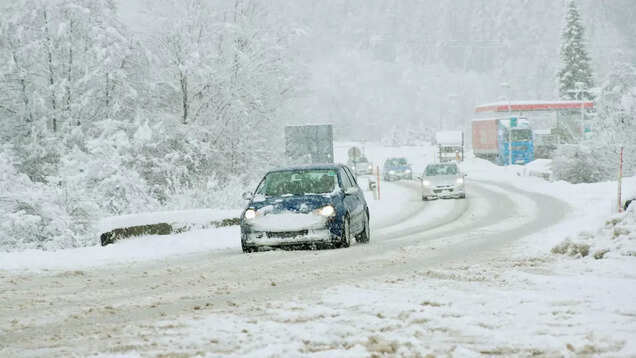 US Travel Advisory: Arctic storm causes delays, cancellations, and hazardous roads in New York, Boston, and DC US Travel Advisory: Arctic storm causes delays, cancellations, and hazardous roads in New York, Boston, and DC