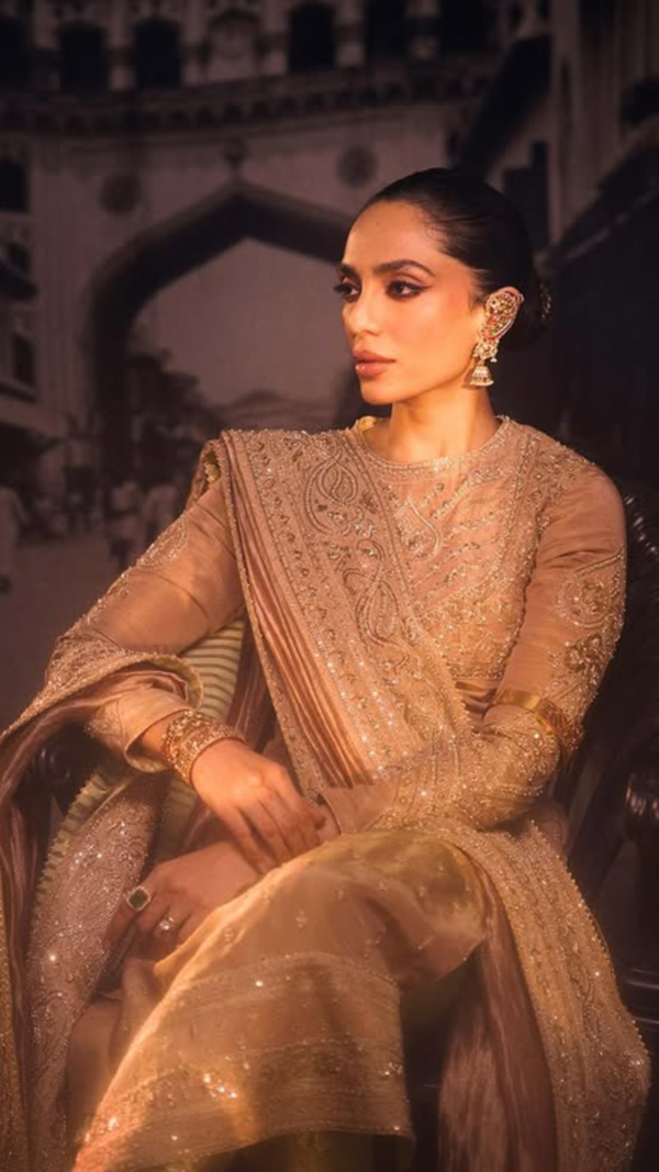 Sobhita Dhulipala Wallpapers