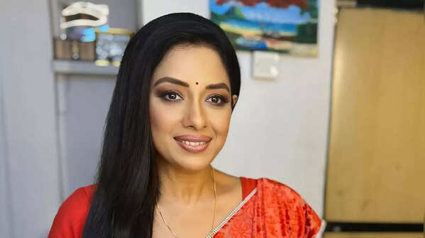 Rupali Issues ₹50 Crore Defamation Notice to Esha