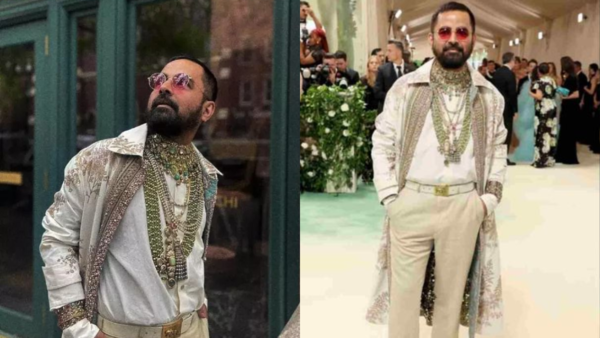 Sabyasachi Mukherjee Photos