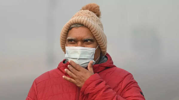 Elderly man in mask