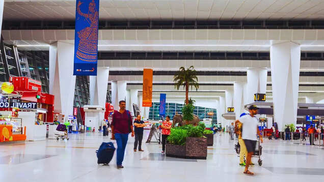 Ahmedabad Airport introduces free eco-friendly electric shuttle service