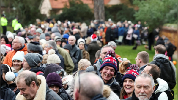 Public welcomes royals