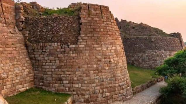 10 heritage places to visit in Delhi 10 heritage places to visit in Delhi