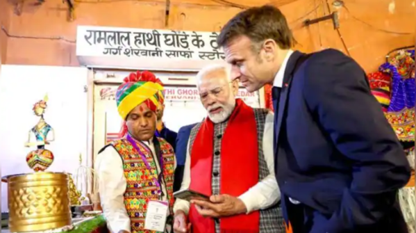 PM explains UPI to French President Macron