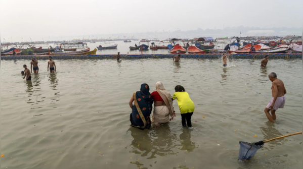 Massive turnout for holy dip