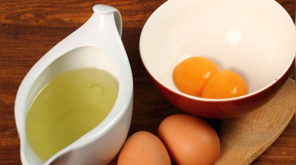 Egg yolk and olive oil conditioner