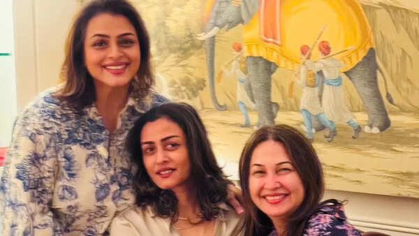 Shilpa Shirodkar Pictures